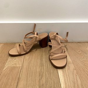 Madewell - Edie Sandal in Leather. Size 9 medium.